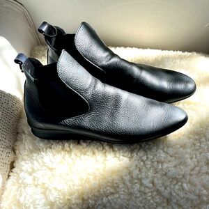 Arche Nassey Boot Size 40 (US 9)